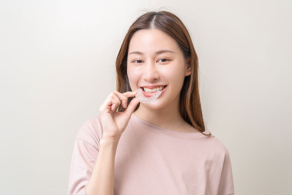 What Are Invisalign Clear Aligners?